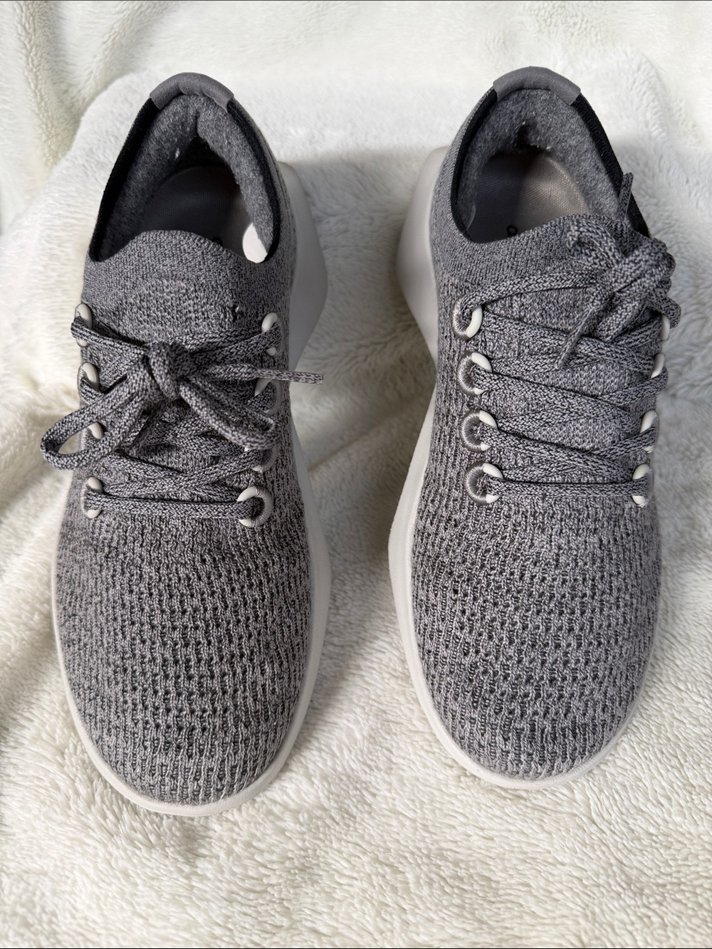 allbirds Women’s Tree Dasher 2 Grey Knit Lace-Up Sneakers